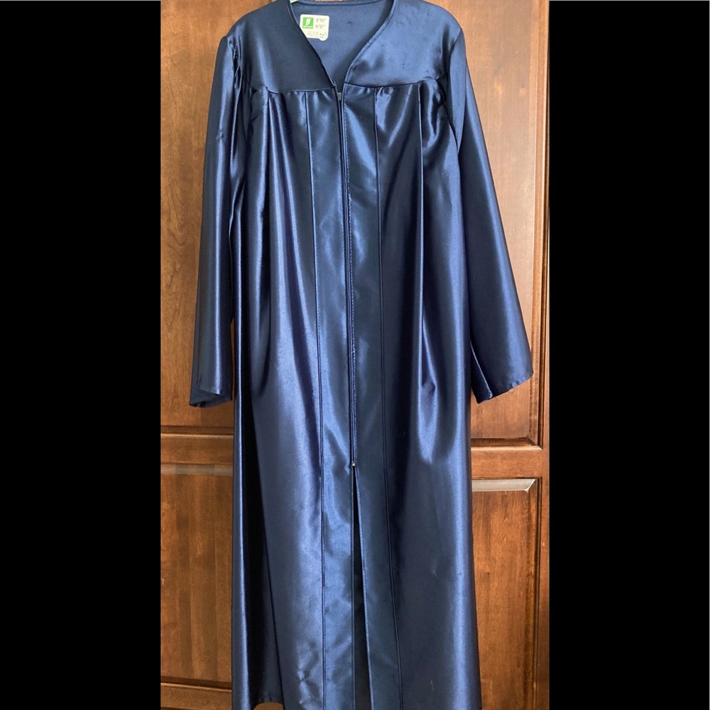 Graduation Robe - image 1